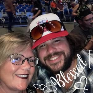 Meet your Posher, Tabitha